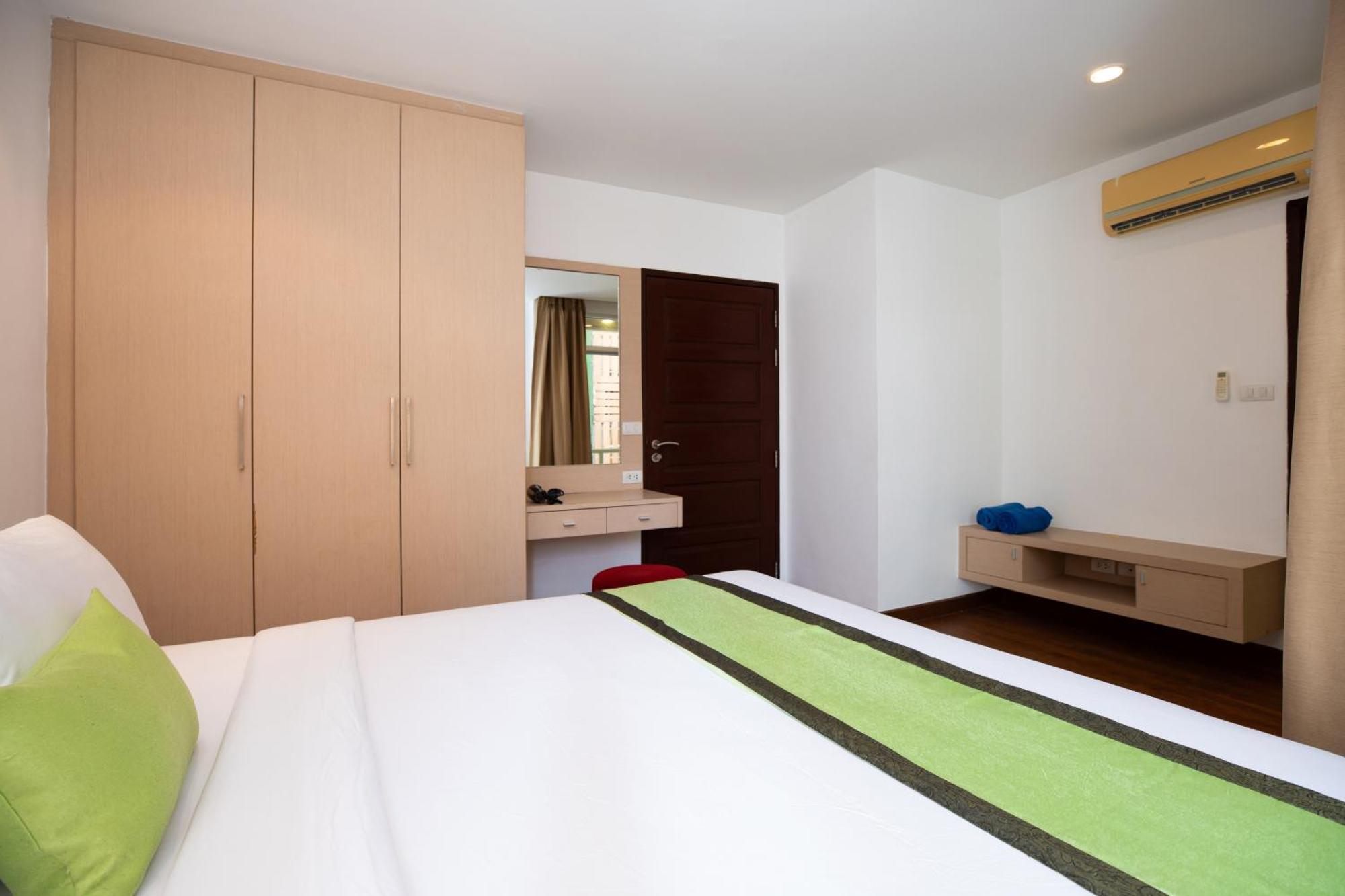 Icheck Inn Residences Patong Exterior foto